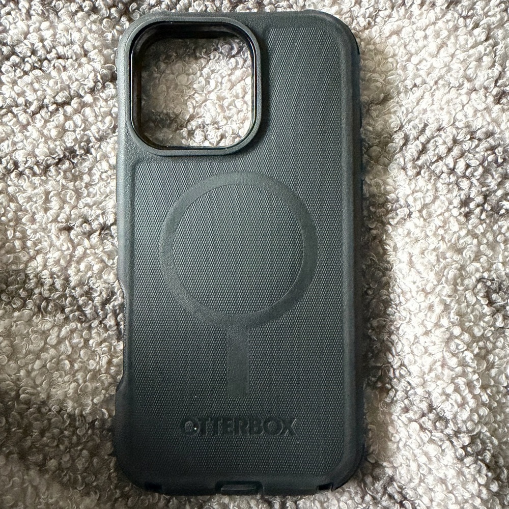 Otterbox MagSafe case